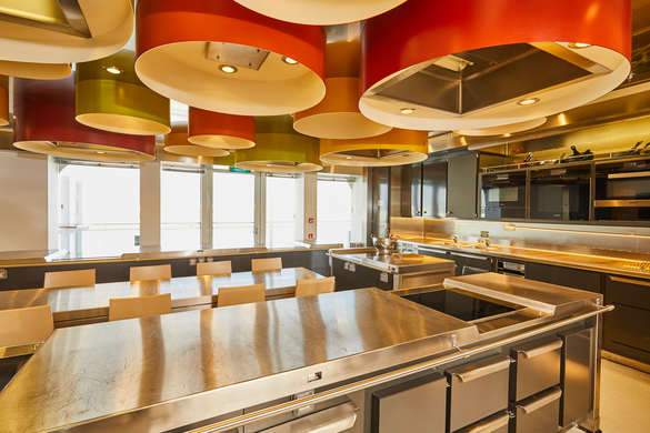 Hapag Lloyd Cruises MS Europa 2 Cookery School.jpg